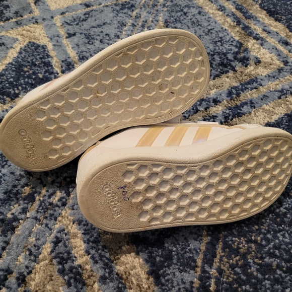 Adidas Kids White Sneakers - Picture 3 of 4